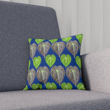 Load image into Gallery viewer, Cushion - Anthurium
