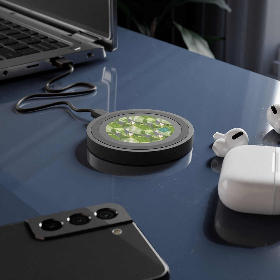 Quake Wireless Charging Pad (Philodendron White Knight)